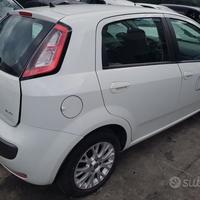 Ricambi usati fiat punto evo anno 2011