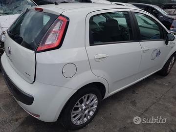 Ricambi usati fiat punto evo anno 2011