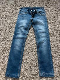 jeans di invictus