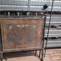 Letto antico in ferro battuto