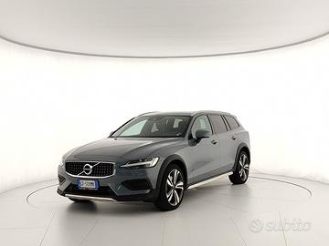 Volvo v60 cross coutry
