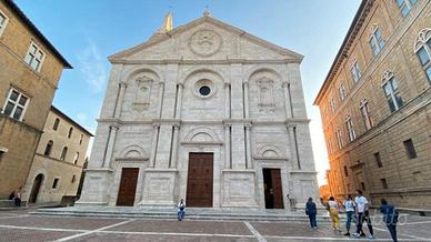 Fondo commerciale a Pienza