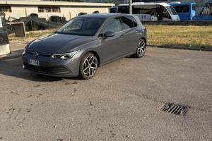 Volkswagen Golf 8