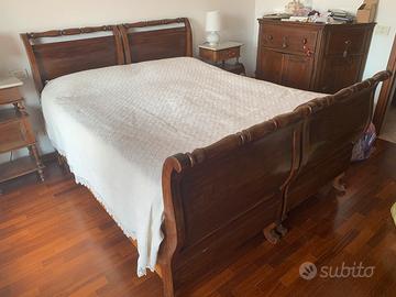 Letto antico stile coloniale