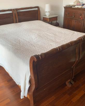 Letto antico stile coloniale