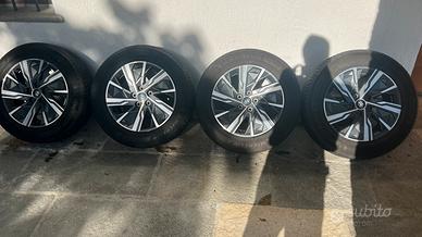 Cerchi lega e Gomme Hyundai tucson 2022 215/65 R17