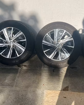 Cerchi lega e Gomme Hyundai tucson 2022 215/65 R17