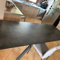 Tavolo allungabe stones