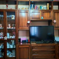 Parete attrezzata in legno arte povera