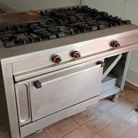 cucina professionale 6 fuochi 
