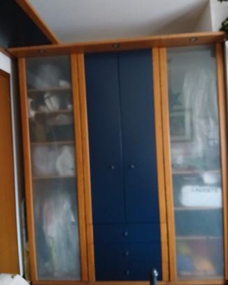2 armadi IKEA - con cassettiera e mensole interne