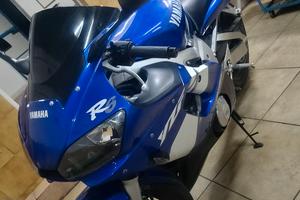 Yamaha r6 iscritta ASI con 16 Mila km