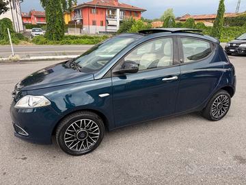 Lancia Ypsilon 1.3 MJT 16V 95 CV 5 porte S&S 30th 