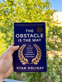 📘 "The Obstacle Is the Way" di Ryan Holiday