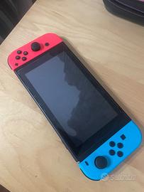Nintendo Switch completa di accessori + Pokémon