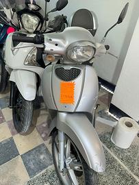 Piaggio scarabeo 50 4t