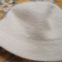 cappello donna  b.co panna.70%Angora 30% lana