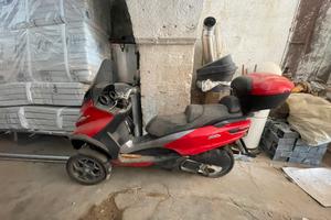 Piaggio MP3 300
