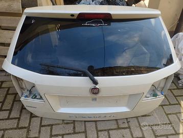 Portellone con lunotto Fiat Freemont
