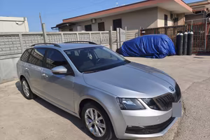 Skoda Octavia SW 1.6 TDI 116cv manuale N1