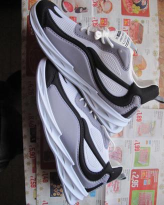 scarpe sportive 43 mai usate