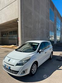 Scenic III 7 posti 130cv