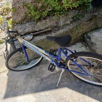 Bici juperbike  raggio 26
