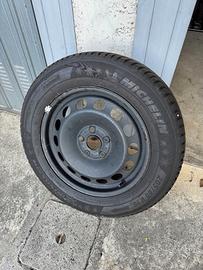4 Gomme Invernali Michelin 205/60 R16 + Cerchi