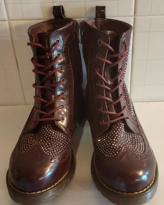 scarponcino bordeaux simil dottor Martens 