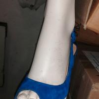 Scarpe N. 38 da Donna, come NUOVE in velluto blu