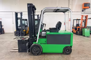CARRELLO ELEVATORE MULETTO ELETTRICO CESAB 30 QUIN
