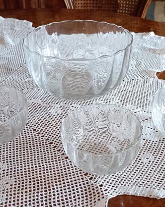 ciotola in cristallo e 3 ciotoline