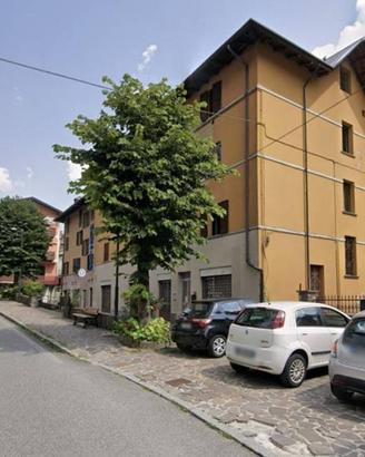 Immobile in asta di 81 m² con 2 locali e box auto 