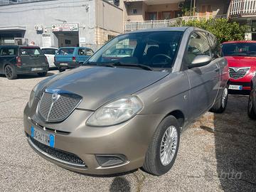 LANCIA YPSLON    BENZINA ALL. ARGENTO NEOPATENTATO