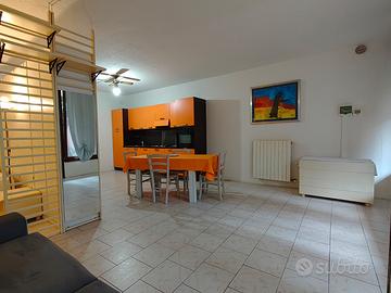 Loft Open Space Vicinanze Centro e Stazione FS