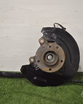 BMW X1 E84 Mozzo fusello anteriore destro