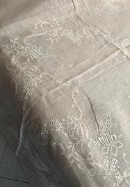 Copriletto matrimoniale in puro lino