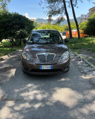 Lancia Ypsilon 1.2 69 CV 5 porte S&S Platinum