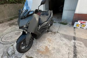 Yamaha X Max