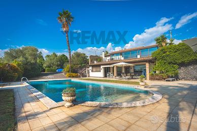 Villa o villino - San Giovanni la Punta