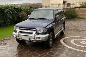 Mitsubishi Pajero V20