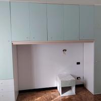 Armadio a ponte con comodino