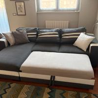 divano con parte estraibile