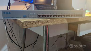 D-Link DE-816TP Hub Ethernet 16 porte