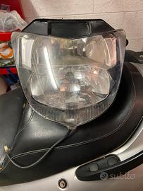 Faro anteriore honda foresight 250