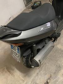 aprilia leonardo