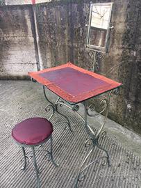 Tavolino tavolo postazione trucchi