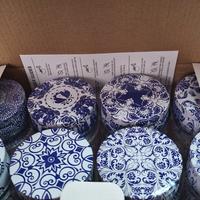 16 candele con scatolina in metallo 