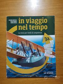 libro di storia (in viaggio nel tempo) 