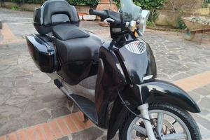 Aprilia scarabeo 150 anno 1999.